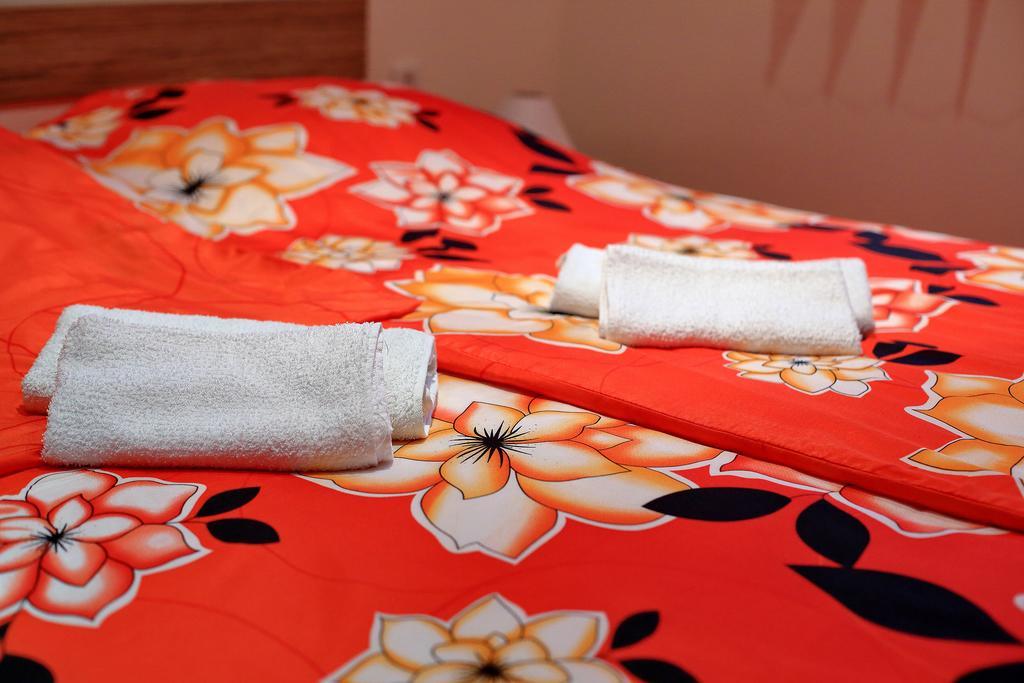 Apartments Melita ビビニェ 部屋 写真
