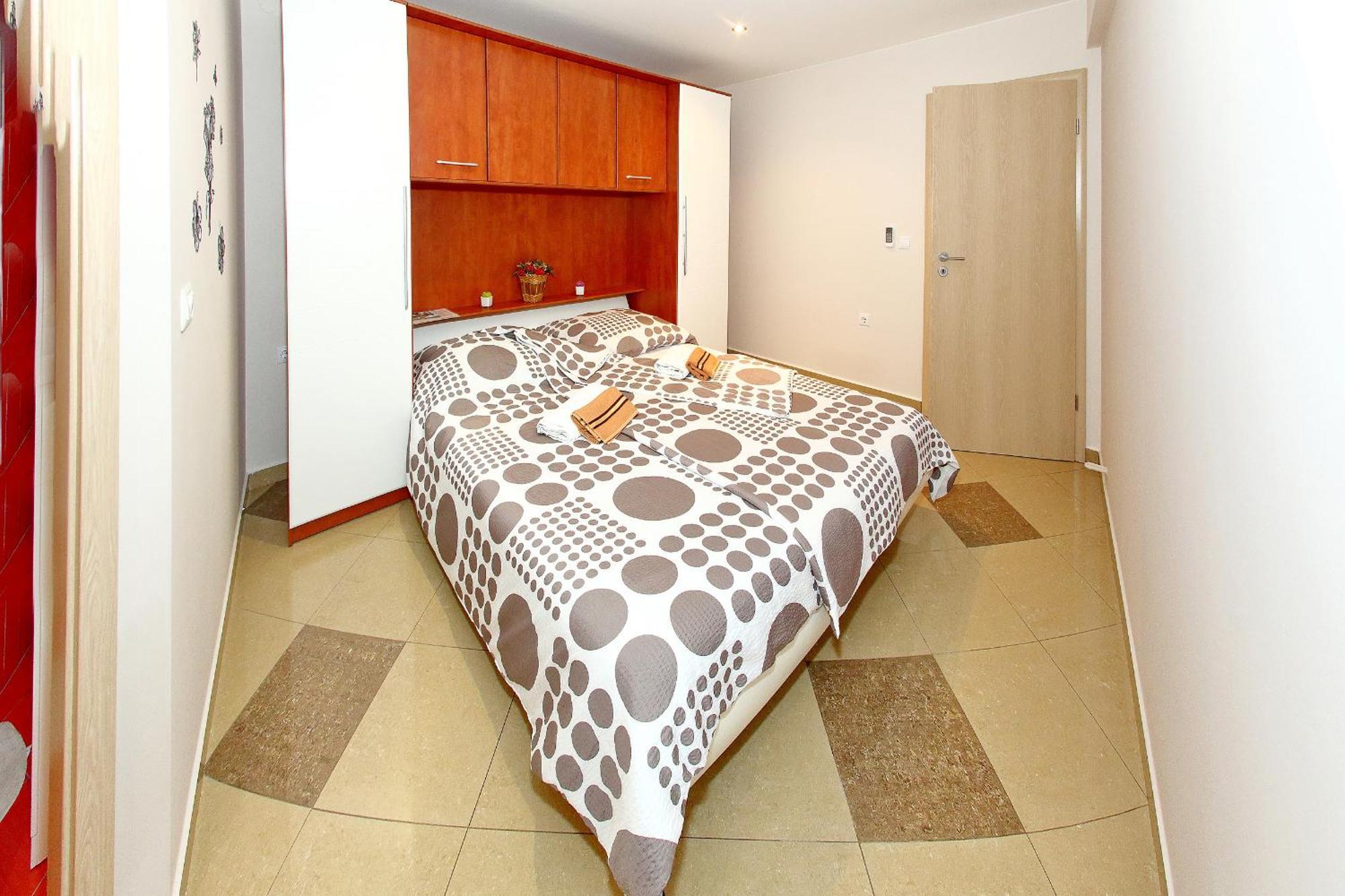 Apartments Melita ビビニェ 部屋 写真