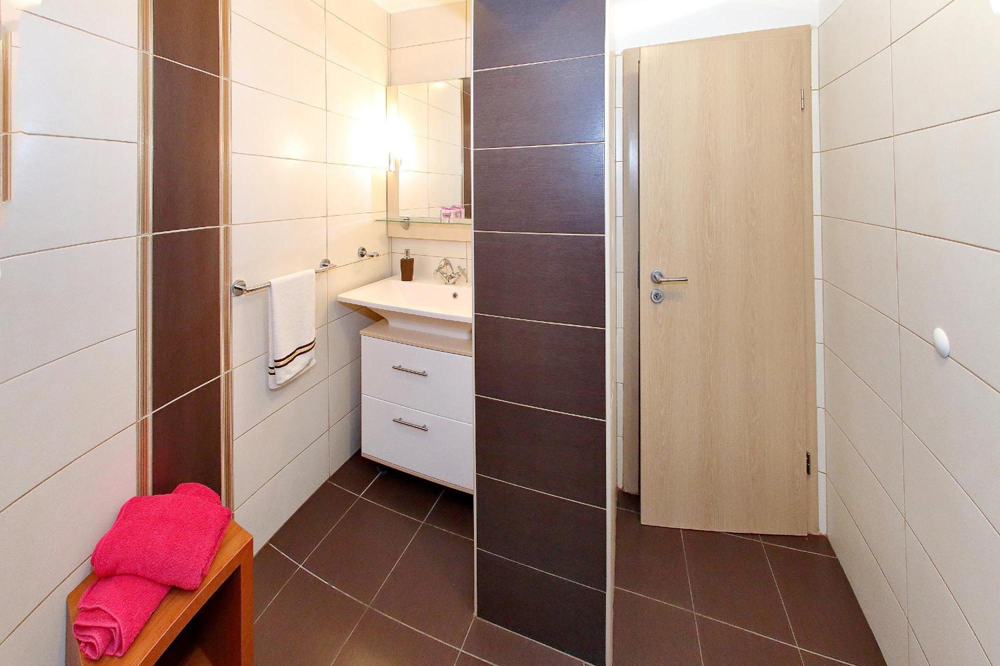Apartments Melita ビビニェ 部屋 写真
