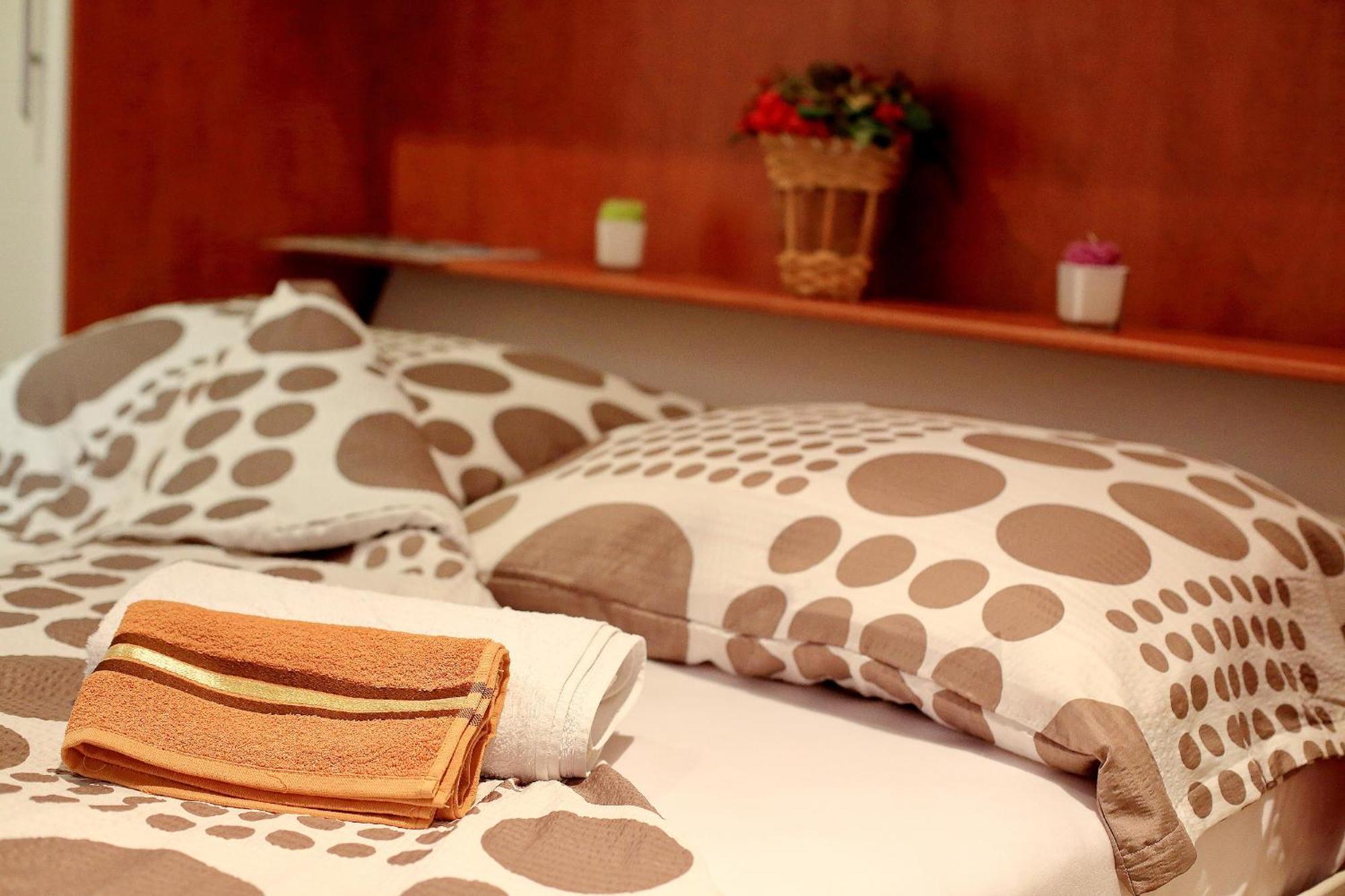 Apartments Melita ビビニェ 部屋 写真
